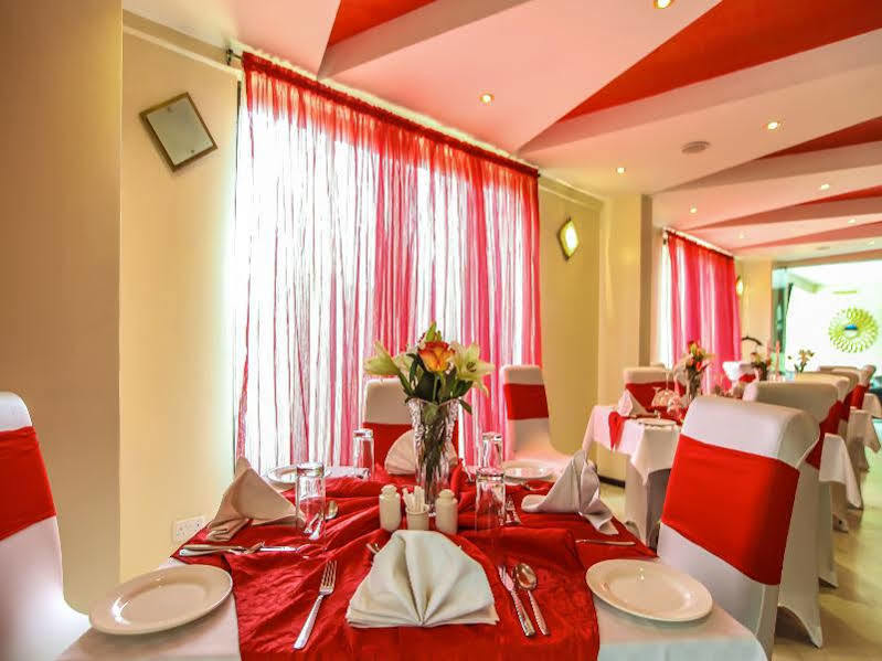 The Monarch Hotel Nairobi Esterno foto